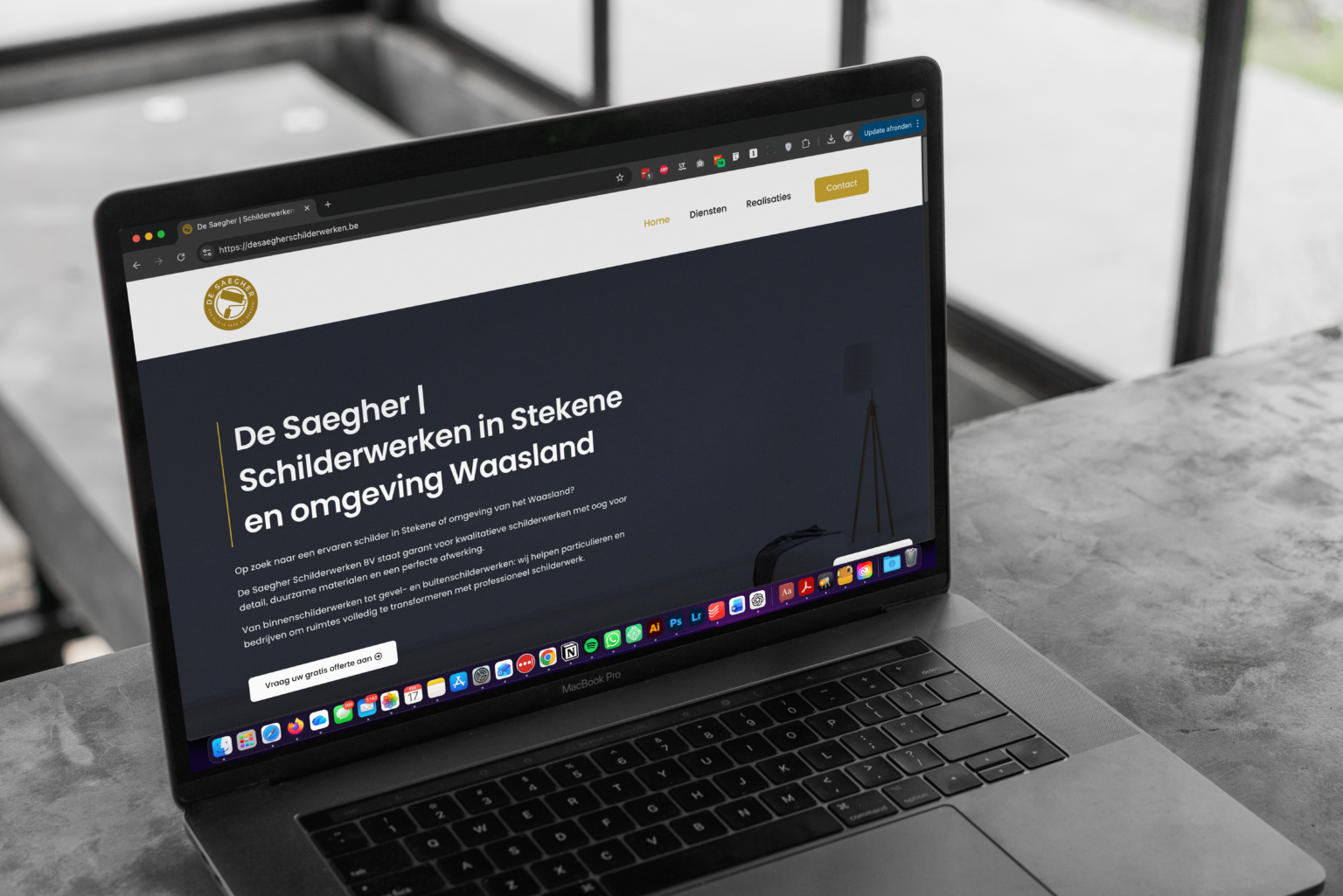 Website of De Saegher, designed and built by Offlow